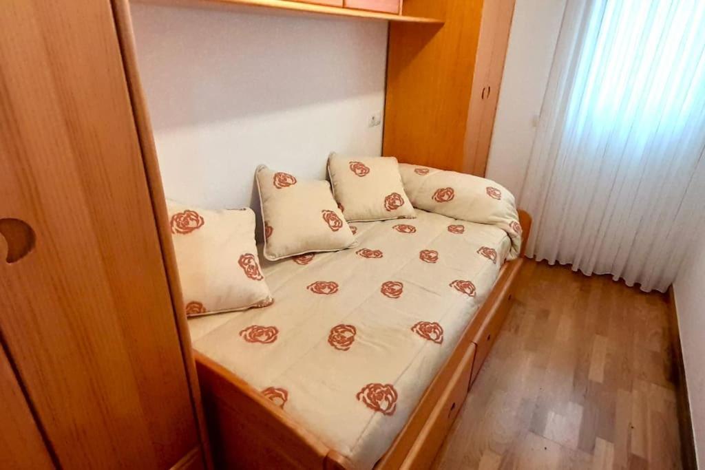 Apartamento Vistas Al Mar Con Piscina Y Terraza Foz Kültér fotó